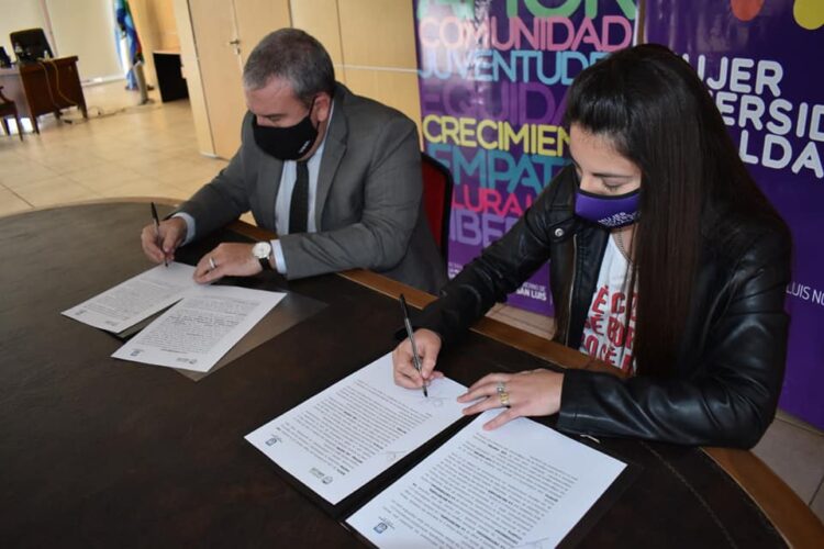 FIRMA DE CONVENIO ENTRE LA UNSL Y LA SECRETARIA DE LA MUJER
