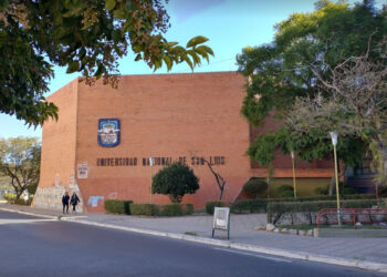 DOCENTES UNIVERSITARIOS REALIZARÁN UN PARO DE 24 HORAS EL PRÓXIMO LUNES EN TODO EL PAIS