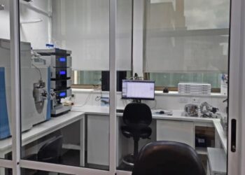 ROSARIO CUENTA CON UNA UNIDAD DE ESPECTROMETRÍA DE MASA