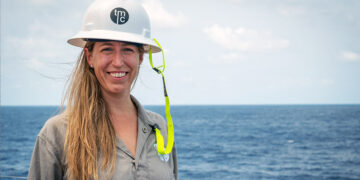 INVESTIGADORA DEL CONICET PARTICIPÓ DE UNA CAMPAÑA OCEANOGRÁFICA INTERNACIONAL