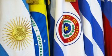 TRABAJAN EN FORTALECER LA INTERNACIONALIZACIÓN DEL CURRÍCULO DE CARRERAS DE LA UNSL
