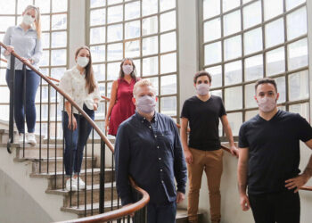 ESTUDIOS DE INMUNIDAD CELULAR T DEMUESTRAN POTENTE RESPUESTA EN PERSONAS VACUNADAS CONTRA COVID-19