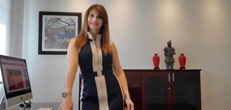 LA ABOGADA DÉBORAH HUCZEK PRESENTA SU CURSO SOBRE “ALEGATO DE CLAUSURA”