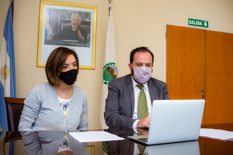 MINISTERIO DE JUSTICIA GOBIERNO Y CULTO Y LA UNVERSIDAD SIGLO 21 FIRMARON UN CONVENIO DE COOPERACIÓN