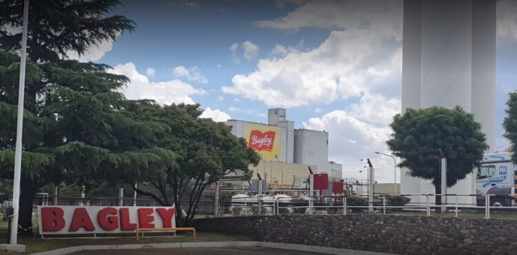 UNVIME: ESTUDIANTE DE LOGÍSTICA DESARROLLA PASANTÍA EN LA EMPRESA BAGLEY