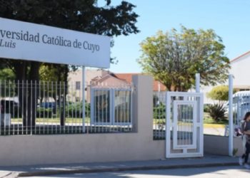 LA UNIVERSIDAD CATÓLICA DE CUYO REALIZA CHARLAS INFORMATIVAS SOBRE LAS CARRERAS QUE OFRECE