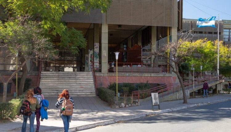 UNSL: AVANZAN EN LA IMPLEMENTACIÓN DE UN PROYECTO CONTRA LA VIOLENCIA LABORAL