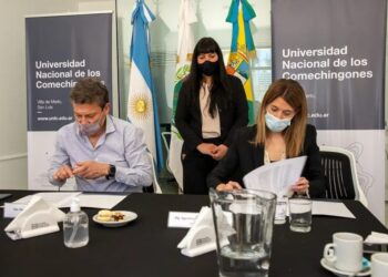 SE FIRMÓ UN CONVENIO MARCO DE COLABORACIÓN Y COOPERACIÓN ENTRE LA UNLC Y LA UNLPAM