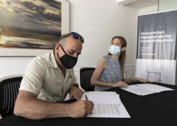 SE FIRMÓ UN CONVENIO MARCO ENTRE LA UNLC Y LA ESTANCIA “EL CORRALITO” PARA REALIZAR SALIDAS Y PRÁCTICAS DE CAMPO