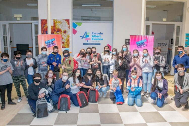 ULP: LANZAMIENTO: VOLVIÓ MINI Y MEGA PROGRAMADORES VERSIÓN XD