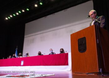EN EL DIA DE LOS DERECHOS HUMANOS LA UNSL ENTREGÓ UN NUEVO PREMIO “RECOR MAURICIO LÓPEZ”