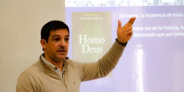 DISERTACIÓN DEL DR. RAMÓN FERRO EN EL MARCO DE LA DIPLOMATURA UNIVERSITARIA EN ACTIVIDAD FÍSICA Y CALIDAD DE VIDA DE LA UNLC