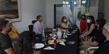 LA RECTORA DE LA UNLC SE REUNIÓ CON UN GRUPO DE EMPRENDEDORES LOCALES