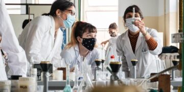 LAS UNIVERSIDADES SE PREPARAN PARA UN 2022 CON CLASES EN DISTINTOS FORMATOS