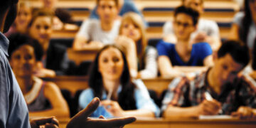 ¿CUÁN RENTABLE ES ESTUDIAR EN LA ARGENTINA?: LAS DIFERENCIAS SALARIALES ENTRE QUIENES TERMINARON LA UNIVERSIDAD Y QUIENES NO