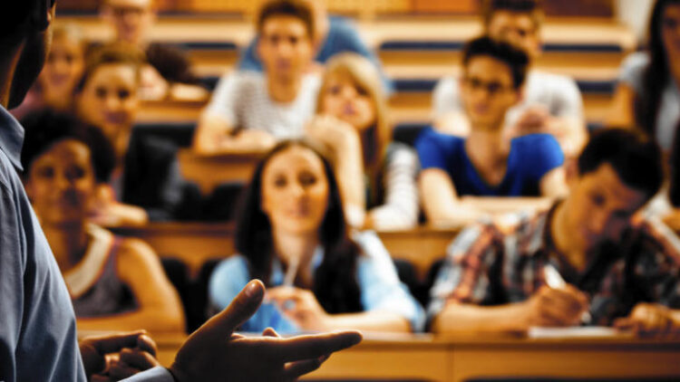 ¿CUÁN RENTABLE ES ESTUDIAR EN LA ARGENTINA?: LAS DIFERENCIAS SALARIALES ENTRE QUIENES TERMINARON LA UNIVERSIDAD Y QUIENES NO