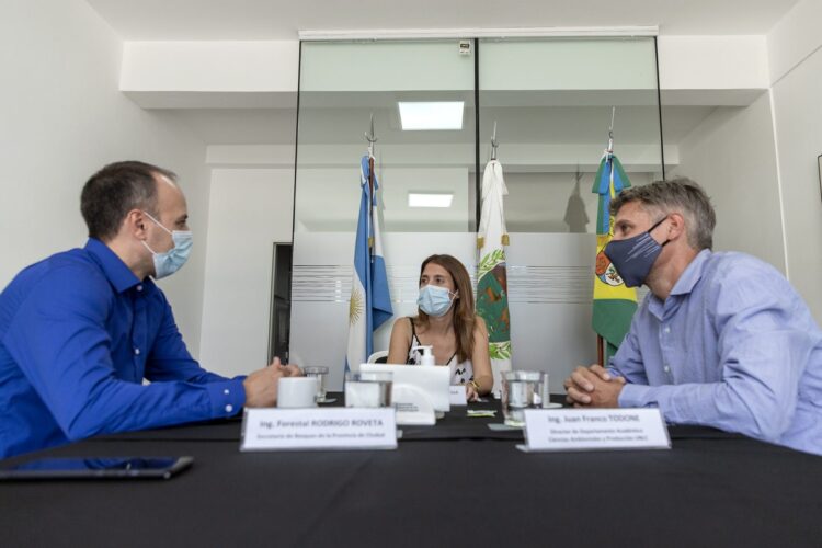 LA UNLC Y LA SECRETARÍA DE BOSQUES DE CHUBUT FIRMARON UNA CARTA DE INTENCIÓN EN EL MARCO DE ACCIONES DE INCENDIOS FORESTALES
