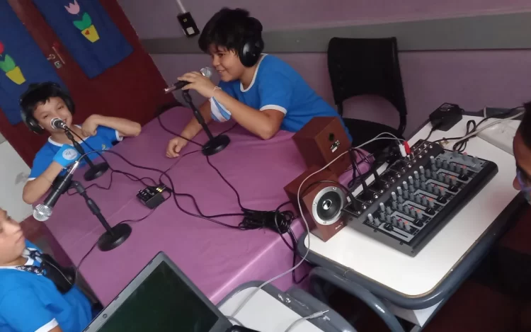 PRIMERA RADIO ESCOLAR IMPULSADA POR LA UNVIME