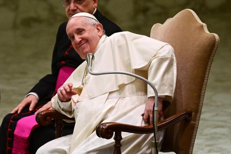 EL PAPA CONVOCA A TRABAJADORES DE UNIVERSIDADES A SUMARSE AL “NUEVO PACTO EDUCATIVO GLOBAL”