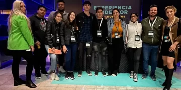 ESTUDIANTES DE LA UNVIME PARTICIPARON DE UN EVENTO ORGANIZADO POR ENDEAVOR EN RECOLETA (BS AS)