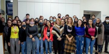 UNLC: LA RECTORA AGUSTINA RODRÍGUEZ SAÁ SE REUNIÓ CON BECARIOS Y BECARIAS 2022