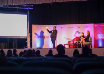 UPRO: ¡MODO PROFESIONAL: ACTIVADO! HOY COMENZAMOS A “CONSTRUIR EL FUTURO” CON LOS JÓVENES DE LA CIUDAD