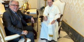 EL PAPA Y EL RECTOR DE LA UBA COINCIDIERON EN AVANZAR EN EL FOMENTO DE LA EDUCACIÓN TÉCNICA