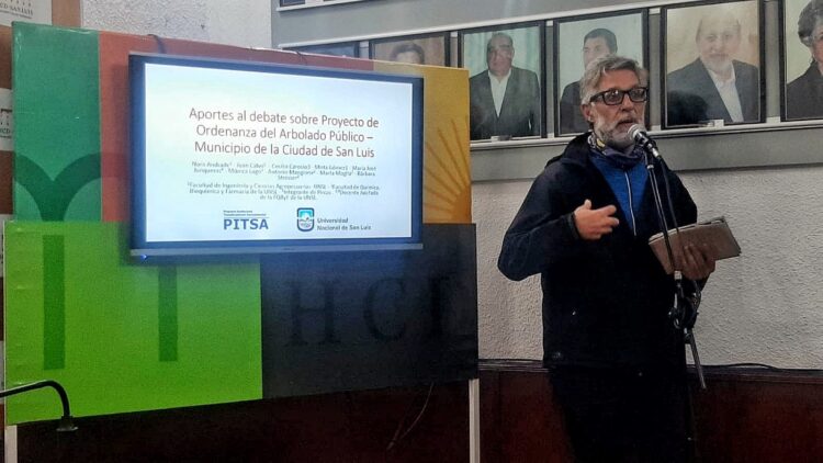 LA UNSL HIZO SU APORTE EN LA SESIÓN DEL ARBOLADO PUBLICO DEL CONCEJO DELIBERANTE