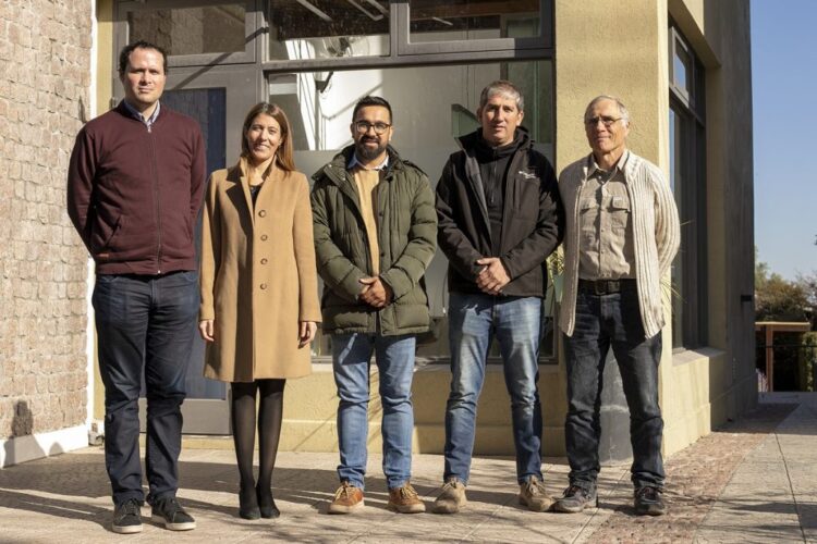 REUNIÓN ENTRE LA UNLC Y EL MUNICIPIO PARA COORDINAR Y TRABAJAR DE FORMA CONJUNTA EL TEMA DEL AGUA EN VILLA DE MERLO