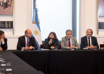 SE ANUNCIÓ LA LICITACIÓN PÚBLICA DE 7 INSTITUTOS DE INVESTIGACIÓN DEL CONICET