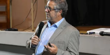 UNVIME: EL DR. RUBINSTEIN BRINDÓ UNA CLASE PÚBLICA SOBRE COBERTURA UNIVERSAL DE SALUD