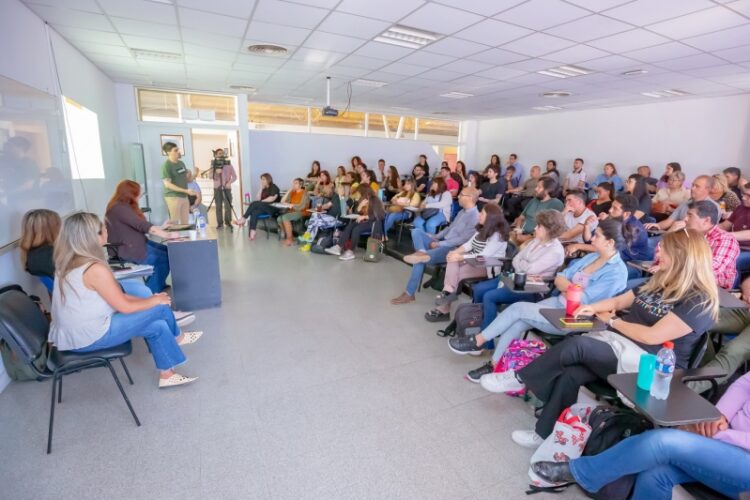 ULP: MÁS DE 80 DOCENTES DE LAS EPD RURALES SE CAPACITARON EN EL PROTOCOLO DE ABORDAJE SOBRE VIOLENCIA ESCOLAR