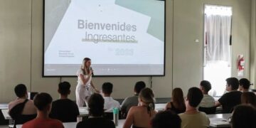 UNLC: BIENVENIDA A LOS INGRESANTES