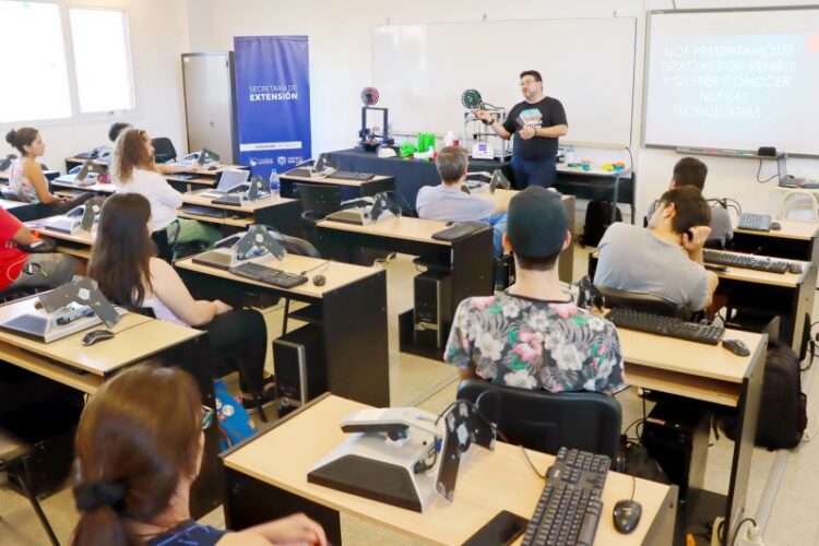 COMENZÓ EL CURSO PRESENCIAL DE IMPRESIÓN 3D EN LA ULP