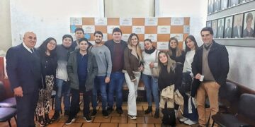 ALUMNOS DE LA UCCUYO VISITARON EL CONCEJO DELIBERANTE DE SAN LUIS