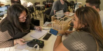 LA UNLC DESARROLLO SU SEGUNDO TALLER INTERDISCIPLINARIO DE URBANISMO Y ARQUITECTURA