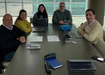AUTORIDADES DE LA UCCUYO MANTUVIERON REUNIÓN CON FUNCIONARIOS DEL MINISTERIO DE CIENCIA Y TECNOLOGÍA