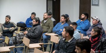 UPRO: ALUMNOS VISITARON LA FACULTAD DE INGENIERÍA Y CIENCIAS AGROPECUARIAS