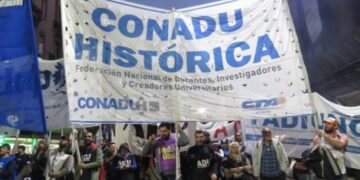 DOCENTES UNIVERSITARIOS CONVOCAN A UN PARO EN APOYO AL PUEBLO JUJEÑO