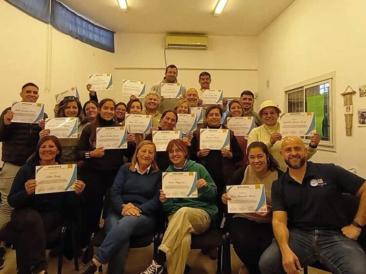 LA ESCUELA DE OFICIOS DE CAMPO REALIZO SUS PRIMEROS CURSOS