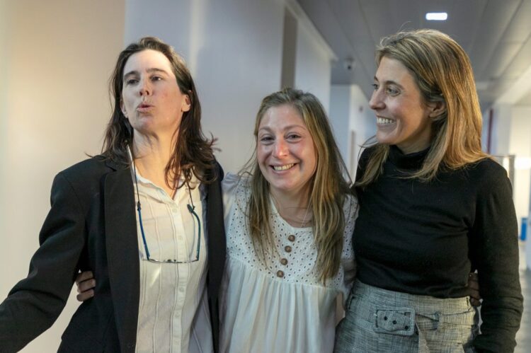 ALEGRÍA PURA EN LA UNLC: TENEMOS DOS NUEVAS EGRESADAS