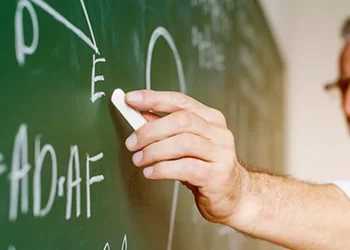 ¿CUÁNTO GANA UN DOCENTE EN 2023 TRAS LA NUEVA PARITARIA?