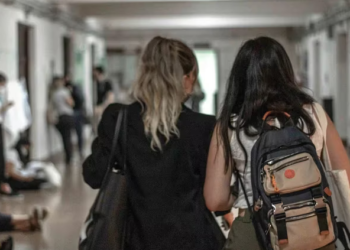 ARGENTINA TIENE MÁS ESTUDIANTES UNIVERSITARIOS QUE BRASIL Y CHILE, PERO MENOS GRADUADOS