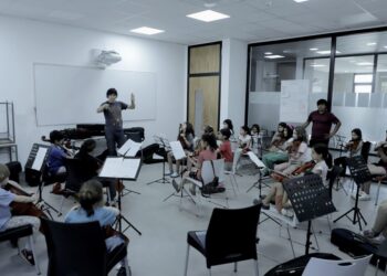 SE REALIZÓ EL PRIMER ENSAYO GENERAL DE LA ORQUESTA INFANTO-JUVENIL DE LA UNLC