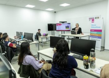 LA UNLC CREA LAZOS CON LA COMISIÓN NACIONAL DE ENERGÍA ATÓMICA