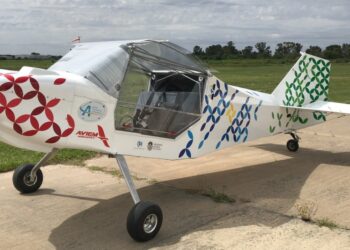 AVIÓN ELÉCTRICO, UN SUEÑO HECHO REALIDAD EN LA UNIVERSIDAD DE LA PLATA