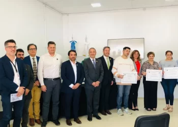 NUEVOS PROFESIONALES DE LA UNVIME RECIBIERON SUS DIPLOMAS