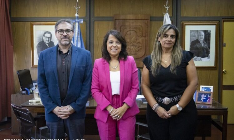 LA UNSL LICENCIARÁ A TÉCNICOS EN ENFERMERÍA DE INSTITUTO DE MENDOZA