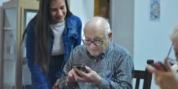 ULP: PROPONEN UN ESPACIO DE APRENDIZAJE TECNOLÓGICO PARA ADULTOS MAYORES