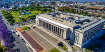 RANKING QS 2024: LA UBA TIENE SEIS CARRERAS EN EL TOP 50 MUNDIAL Y ES LA MEJOR CLASIFICADA DEL PAÍS